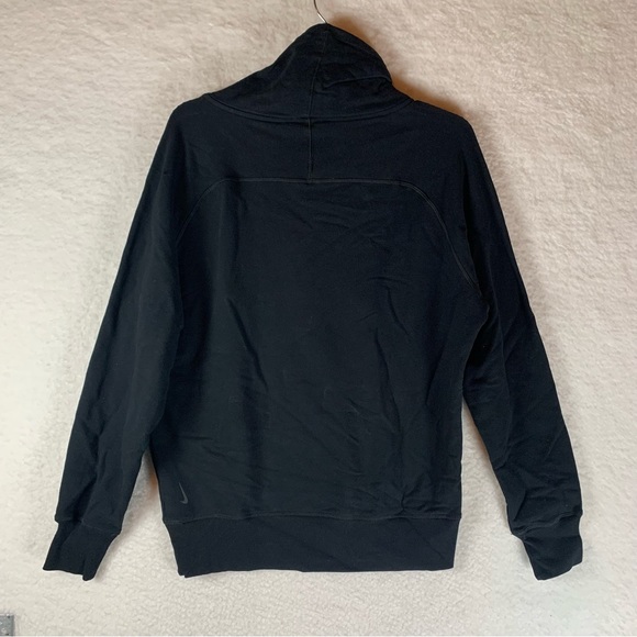 Women’s Nike Yoga Funnel Neck Pullover Sweatshirt‎ Black Size XS NWT 5692 - Picture 2 of 8